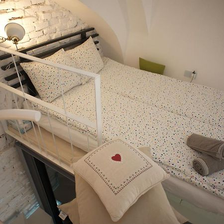 Micro Loft Central In Unirii คลูจ-นาโปกา ภายนอก รูปภาพ
